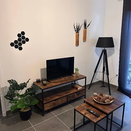 à 500m De La - L ébène -