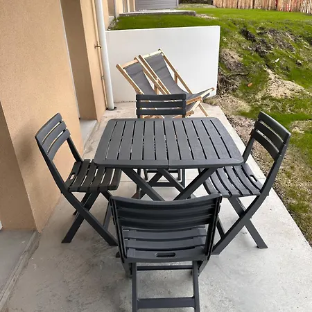 Apartamento à 500m De La - L ébène - *