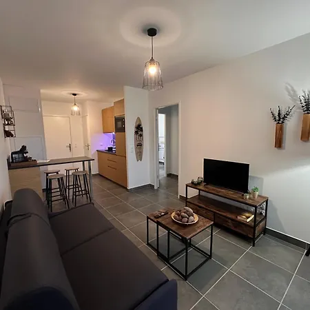 A 500m De La - L Ebene - *