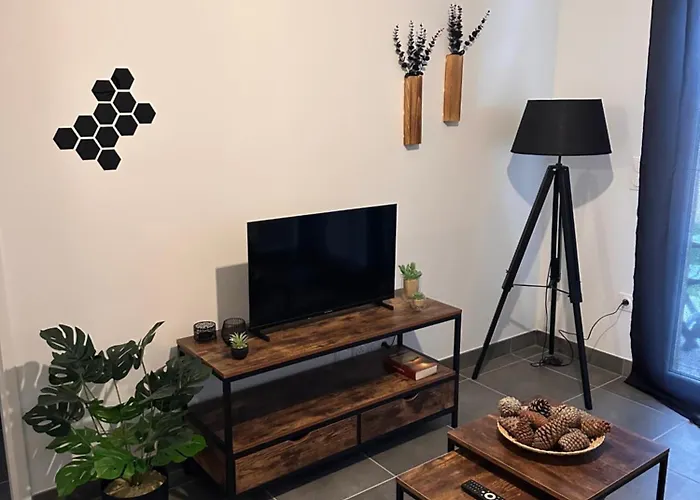 A 500m De La - L Ebene -