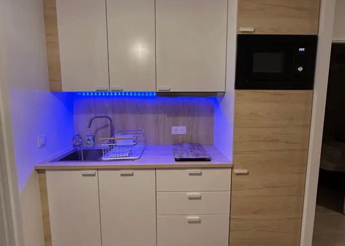 A 500m De La - L Ebene - מימיזן-פלאז'