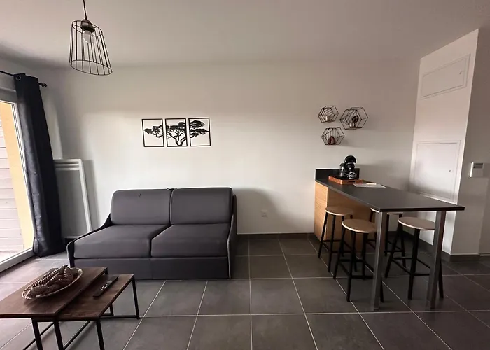 A 500m De La - L Ebene -