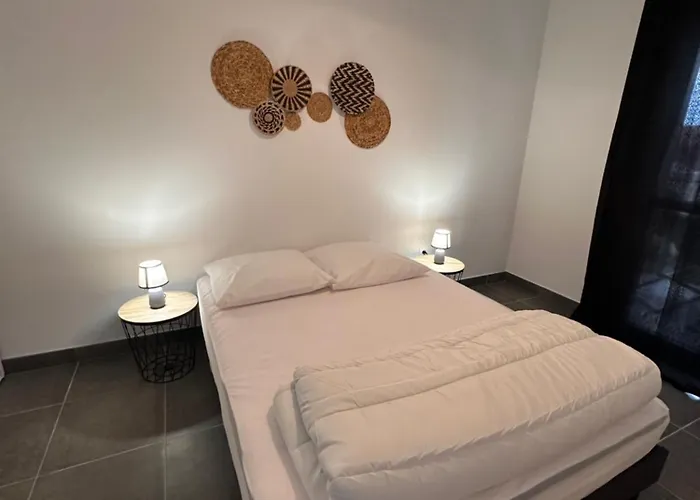 à 500m De La - L ébène - Apartamento